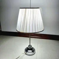 آباژور و تابلو دیواری و سفره