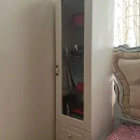 تخت دو نفره سالم با خوشخواب،کمد و دو عسلی|تخت و سرویس خواب|تهران, مهران (سیدخندان)|دیوار