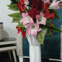 گل و گلدان فقط۴۰۰