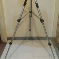 پایه دوربین عکاسی