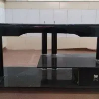 میز تلویزیون شیشه ای