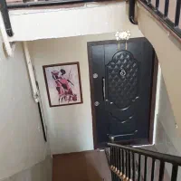 آپارتمان-بزرگ-2خواب-درطبقه-اول