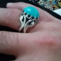 انگشتر فیروزه نقره نگینش مغزه فیروزه است