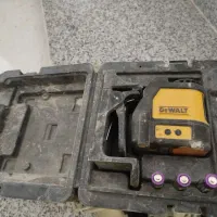 تراز لیزری دیوالت