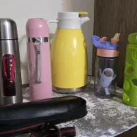 ۳ فلاسک و ۲ قمقمه همه باهم یک میلیون تومن