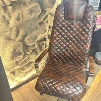 صندلی چرم دسته دار