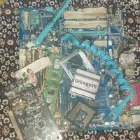 مادربرد سوخته همراه با منبع تغذیه و رایتر