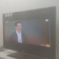 ال سی دی کاملا سالم بدون ایراد