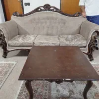 کاناپه سه نفره با میز جلو مبلی