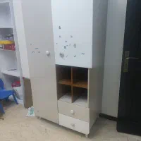 کمد و کتابخانه