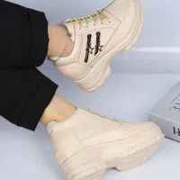 کفش کتونی لژدار