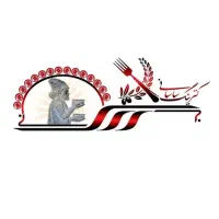 آشپز مسلط به تخته کاری