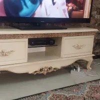 میز تلویزیون در حد نو