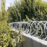 نصب سیم خاردار