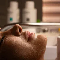 فیشال و جوانسازی پوست در گلستان اهواز