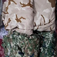 فروش دو دست لباس نظامی سالم