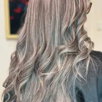 مدل جهت آلبوم کاری  رنگ و لایت و احیای مو