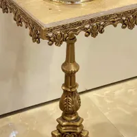 میز برنزی