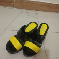 صندل پاشنه دار