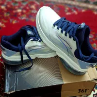 کتونی ۳۶۱|کیف، کفش، کمربند|ری, دیلمان|دیوار