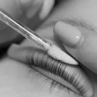 لیفت و لمینت مژه و ابرو