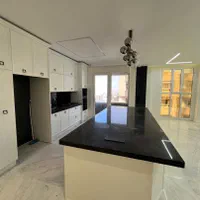 فروش آپارتمان ۱۶۵ متری بازسازی شده در زعفرانیه