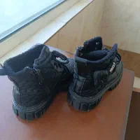 سلام ،پوتین دخترونه سایز ۲۶|کفش و لباس بچه|بروجرد, |دیوار