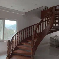 فقط وفقط چوب رنگ میزنیم