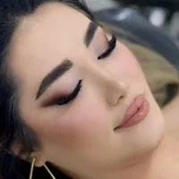 میکاپ و شینیون Vip