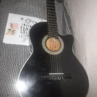 گیتار با ۱۳ جلسه آموزش رایگان