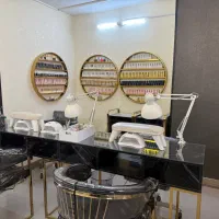 استخدام ناخنکار حرفه ای