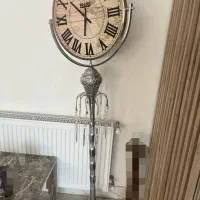 ساعت ایستاده