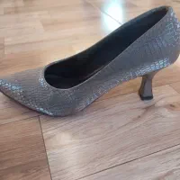 کفش مجلسی|کیف، کفش، کمربند|کاشمر, |دیوار