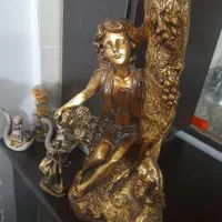 مجسمه دکری