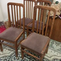 صندلی چوبی