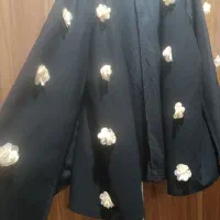 لباس برای فروش هست