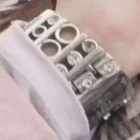 ساعت گمشده زنانه هوالی میدان شهدا