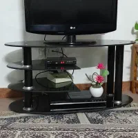 تلویزیون،میز تلویزیون وگیرنده دیجیتال