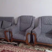 مبل نه نفره ب همراه میز وسط چهارتیکه|مبلمان خانگی و میز عسلی|قائم‌شهر, |دیوار