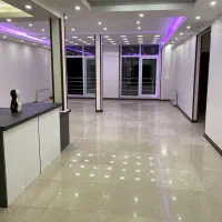 اپارتمان ۱۴۰ متری ۳ خواب از سه طرف نورگیر