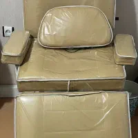 صندلی مخصوص خدمات ارایشی و پوستی