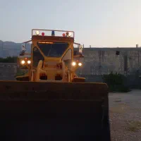 فروش لودر ۹۶۶|ماشین‌آلات صنعتی|شیراز, شهرک ولیعصر|دیوار