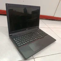 لپتاپ فو.جیستو