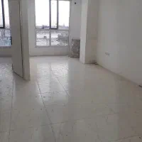 آپارتمان نوساز / روبه نما / غرق نور/اسانسور