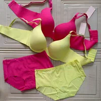 ست شورت سوتین کاپدار لیزری ساده فنری