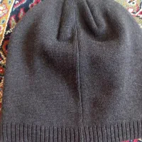 کلاه جامانده در ماشین