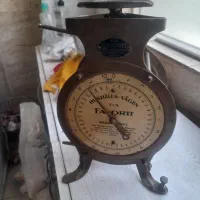 فروش یک عدد ترازوتمام برنج یا مس|کلکسیون اشیاء عتیقه|ری, سیزده آبان|دیوار