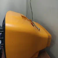 تلویزیون و ترازو و تلفن قدیمی|کلکسیون اشیاء عتیقه|زنجان, |دیوار