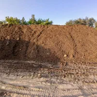 خاک سیاه و جوی میمی، ماسه باغچه ، کود کهنه گاوی|خدمات باغبانی و درختکاری|مشهد, توس (بلوار توس)|دیوار