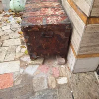 صندوق قدیمی عتیقه|کلکسیون اشیاء عتیقه|لواسان, |دیوار